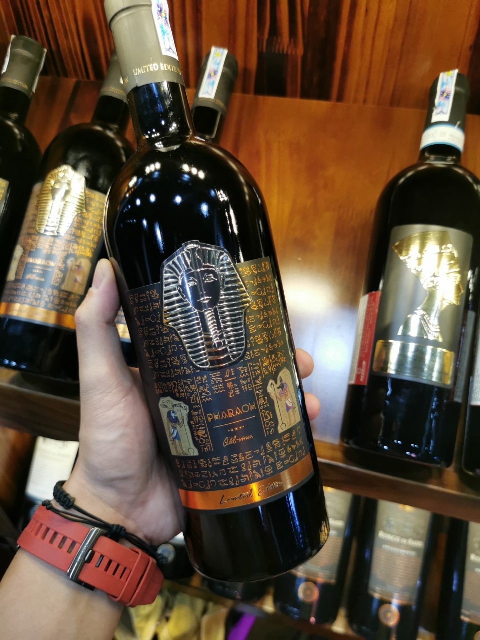 Rượu vang Ý Pharaoh Limited sang trọng, đẳng cấp – TBW113
