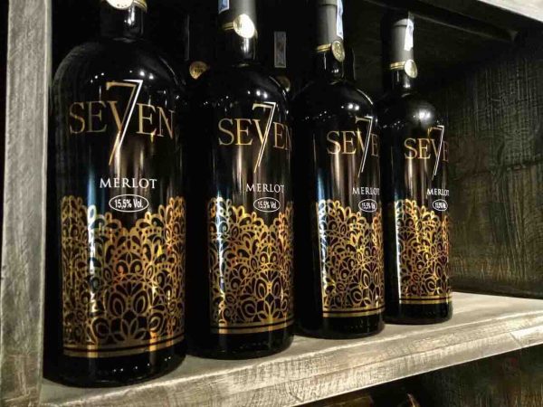 rượu vang Seven Merlot